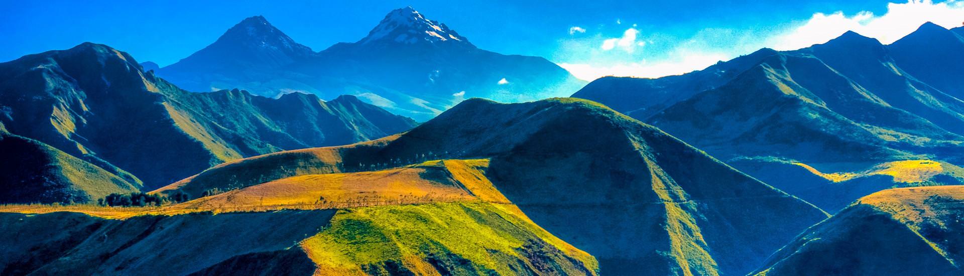 Der Vulkan Illiniza in der West-Kordillere der Anden |  Dr. Heiko Beyer, Vision 21 / Chamleon