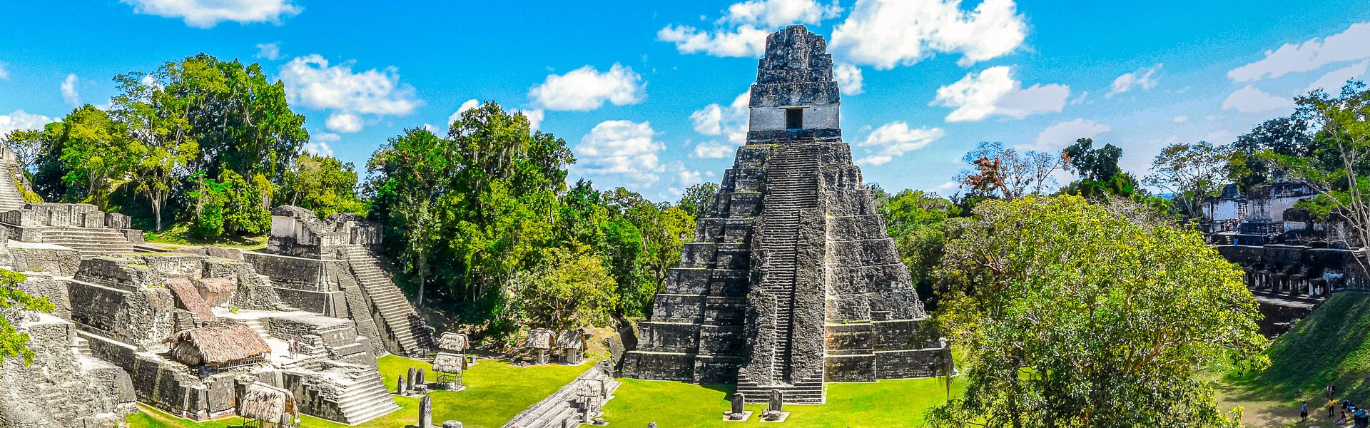 Stufentempel in Tikal |  Hans-Peter Roggetin-Haag / Chamleon